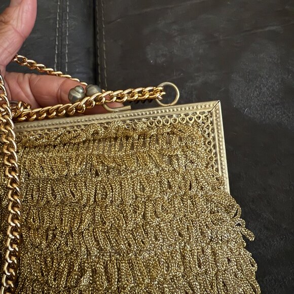 Delill Vintage Gold Evening Bag With Chain Strap & Snap Closure - Picture 4 of 7
